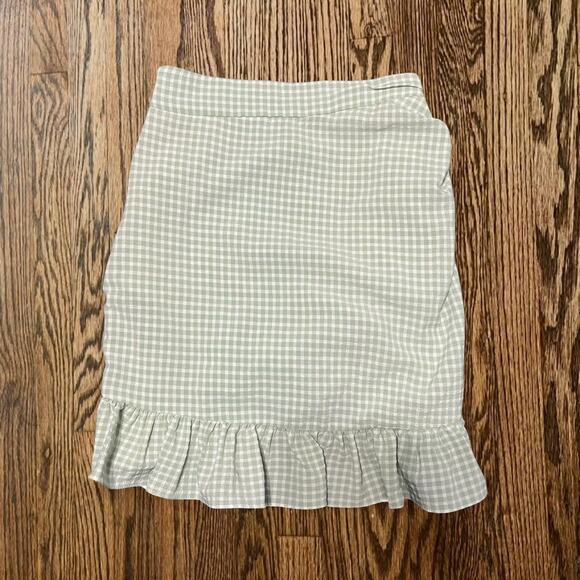green and white checkered gingham skirt - Picture 6 of 6